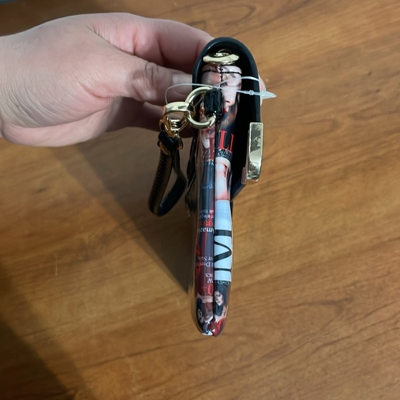 Vintage Magazine Clutch/Crossbody/Wristlet - Picture 7 of 9